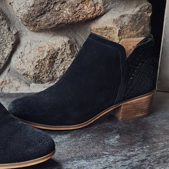 Susina Black/Tan Suede Leather Booties Size 8.5W - Picture 4 of 15